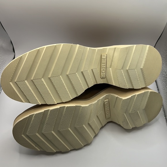 Sorel Hi-Line Lace Up Lug Combat Boots  NWB - Picture 4 of 11